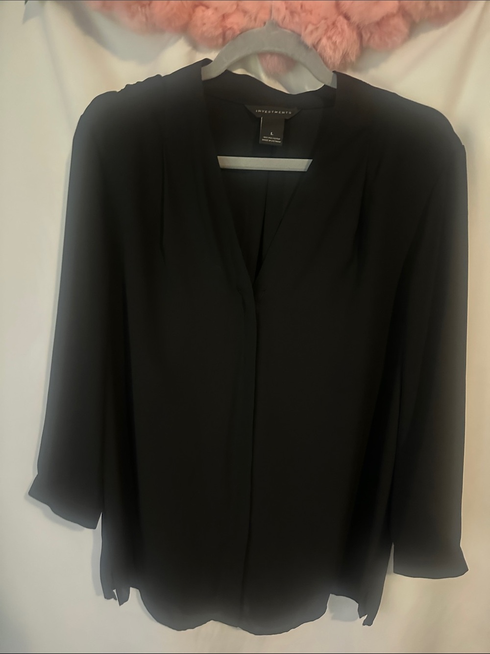 Investments Black V-Neck Long Sleeve Blouse